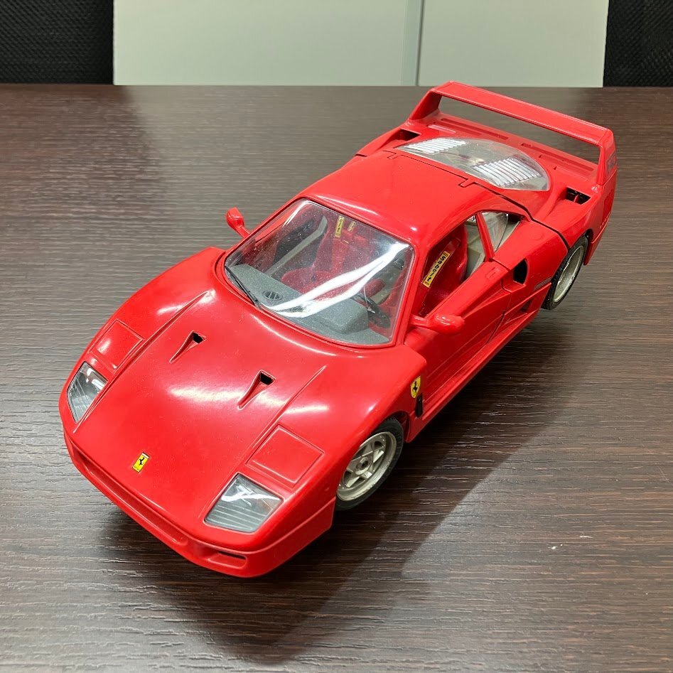 Yahoo!オークション -「フェラーリ f40」(ブラーゴ) (自動車)の落札