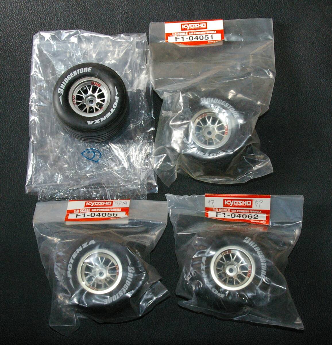 Yahoo!オークション -「デアゴスティーニ フェラーリ」(タイヤ