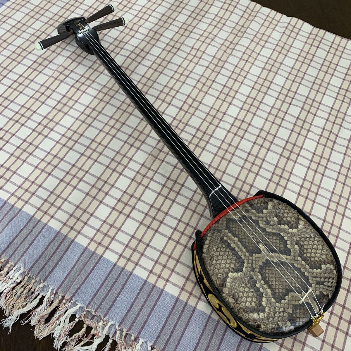 Yahoo!オークション -「三味線蛇皮」(三味線) (和楽器)の落札相場