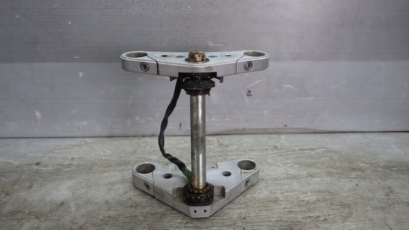 Yahoo!オークション -「スティード400 トリプルツリー」の落札相場