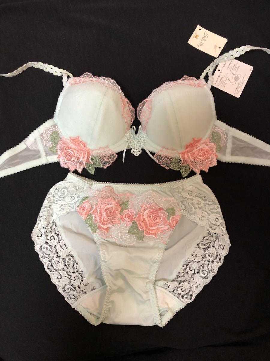 2026年最新】Yahoo!オークション -ワコール サルート セットの中古品