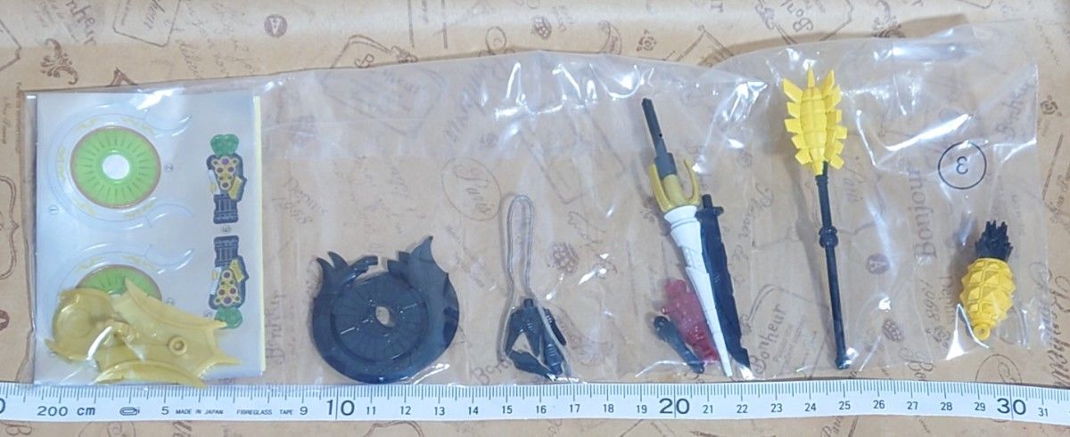 仮面ライダーガヴ TOS くじ 特大ハート型缶バッジ 絆斗 ヴァレン ①②