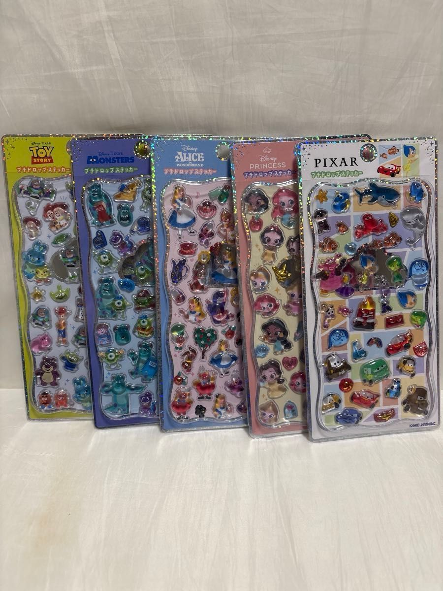 ドズル社 グリッターカンバッジコレクション ドズル 不思議の国の