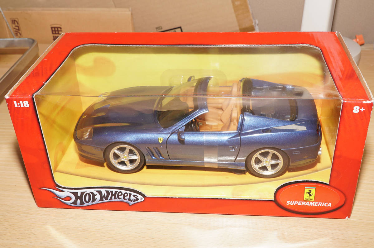 Yahoo!オークション - 1/18 フェラーリ FERRARI スーパーアメリカ ブル