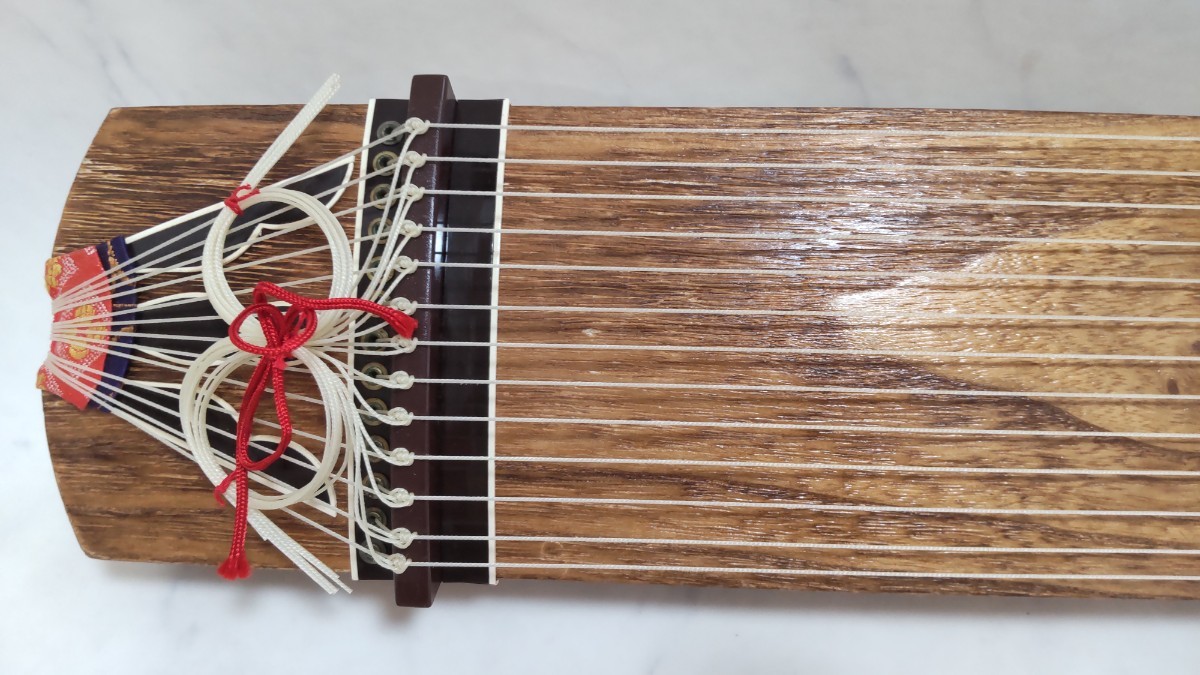 ミニ琴 全長約60cm×幅約12 5cm 2尺 二尺 和楽器 十三弦 箏 お琴 短琴