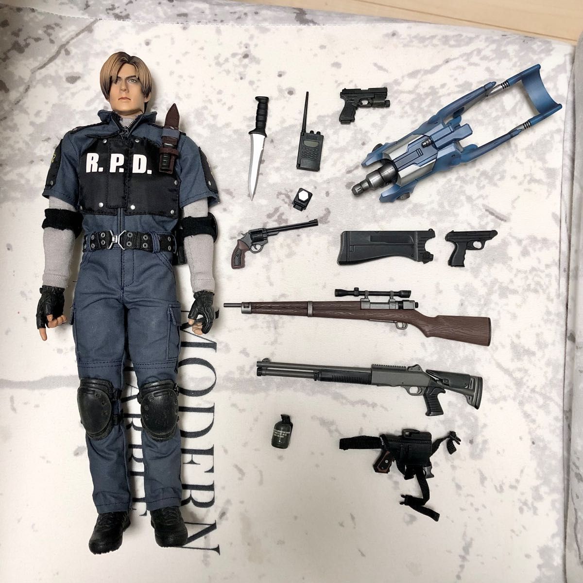 ホットトイズ ビデオゲーム マスターピース バイオハザード4 レオン・S