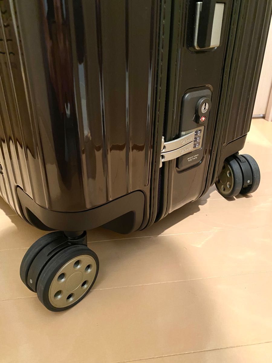 Rimowa (リモワ) サルサデラックスSALSA DELUXE 3-SUITER 85L 4輪