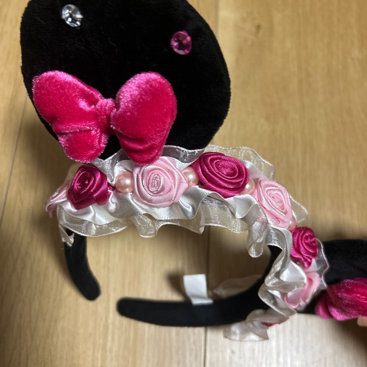 ディズニー ミニー カチューシャ ピンクリボン バラ 薔薇 レース レア