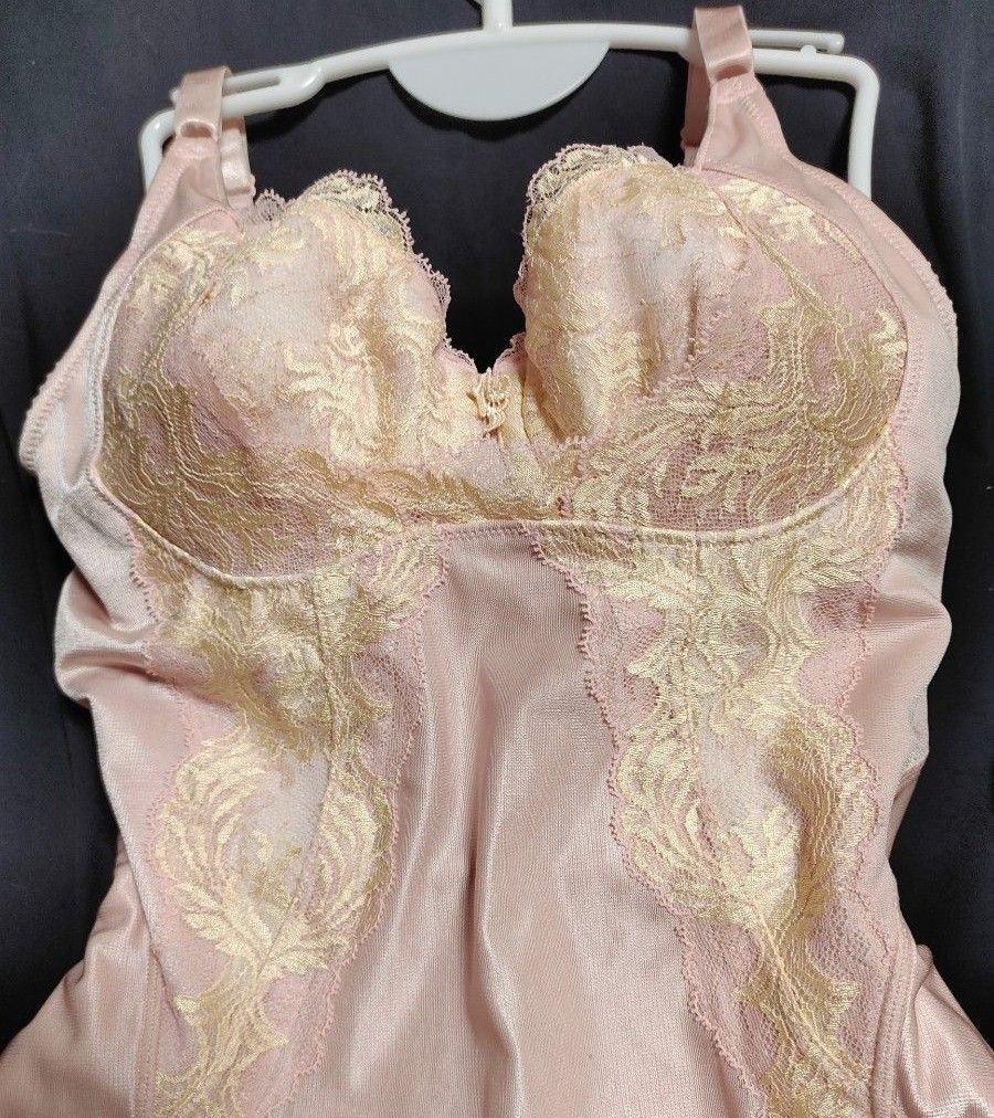 マルコ カーヴィシャス C75L-T フルカップボディスーツ 試着美品 長身