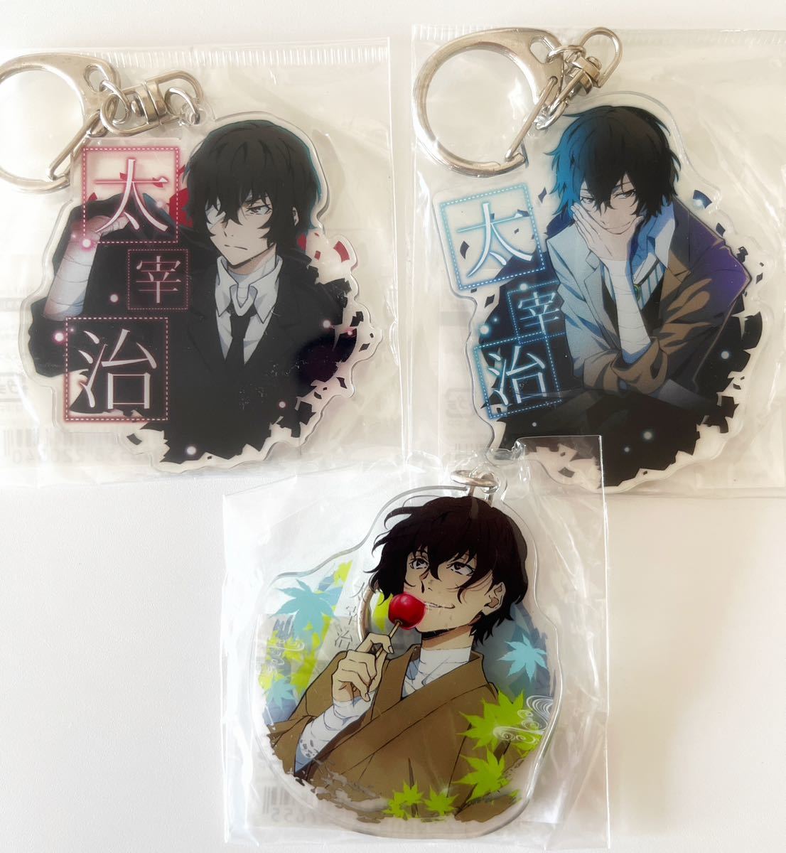 文豪ストレイドッグス 太宰治 アクリルキーホルダー マルイ 丸井出張所