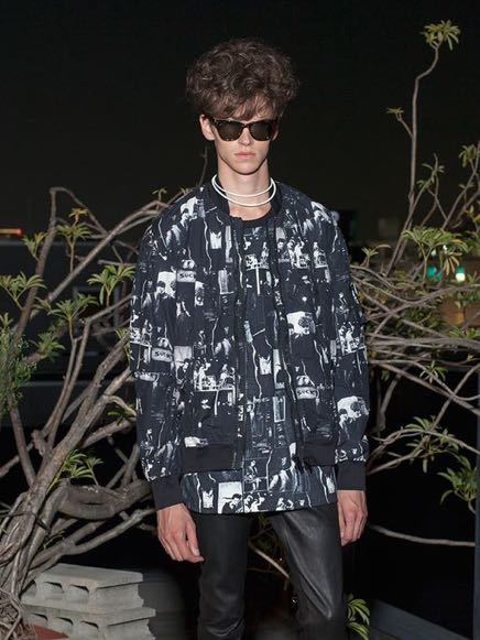 Yahoo!オークション - 【極美品】UNDERCOVER × The Jesus and Mary Ch