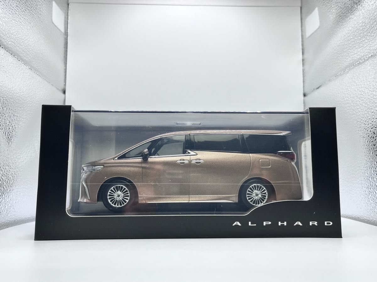 非売品】 40系トヨタ新型アルファード ミニカー カラープレシャスレオ