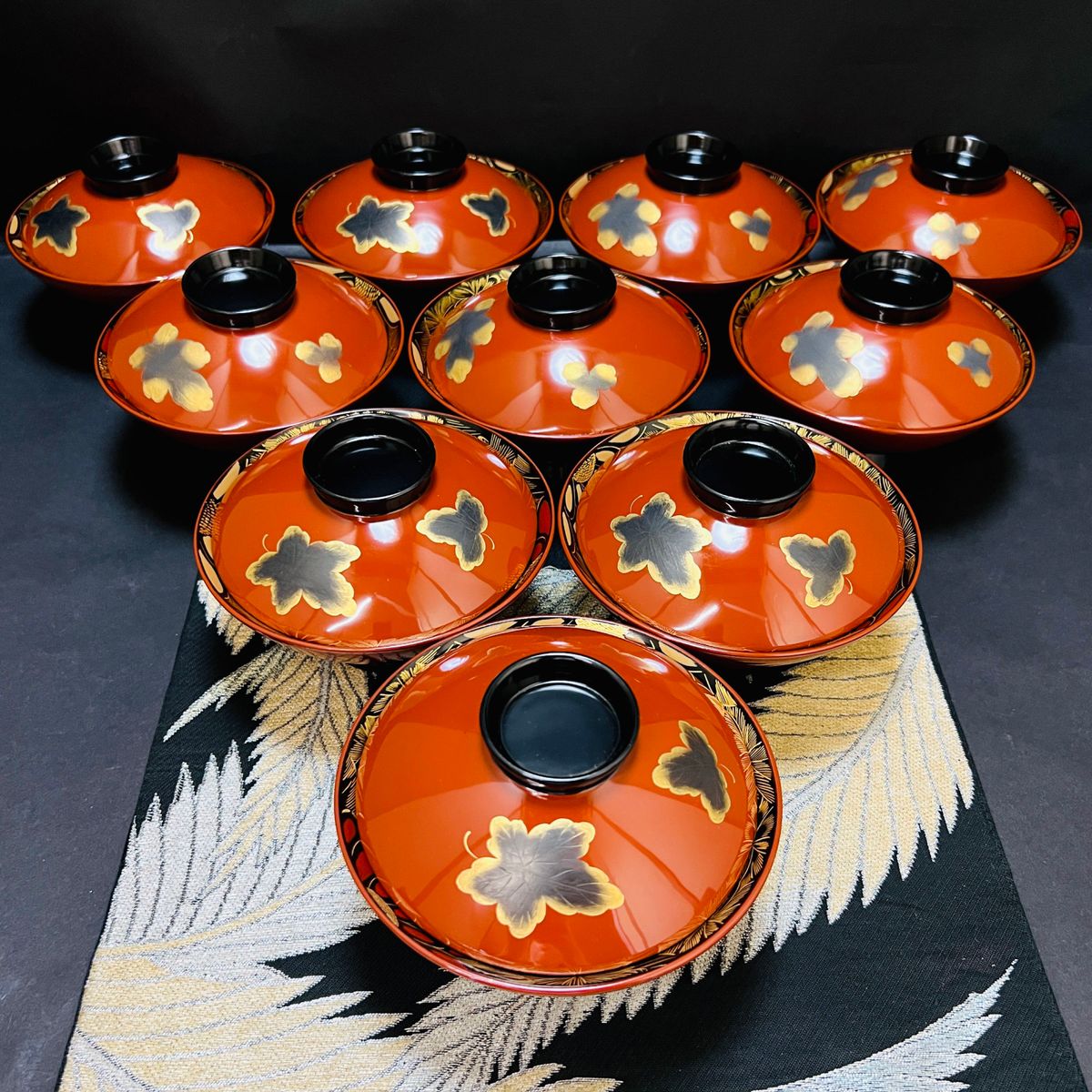 漆器 輪島塗 蒔絵金彩細工 沈金菊模様木製 蓋付椀 吸物椀 10客 共箱