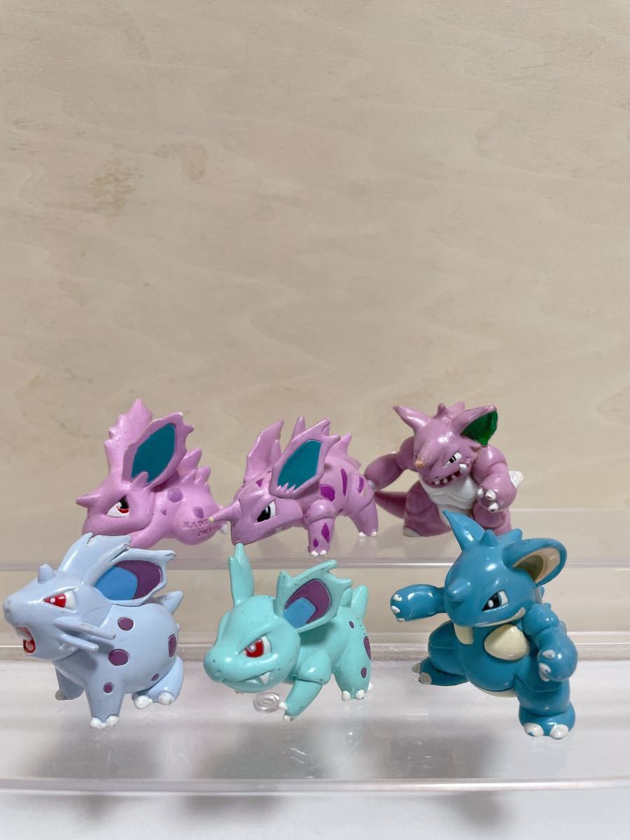 d*9様 ポケモン モンコレTOMY製 ニドリーノ未開封 色違い ニドリーノ