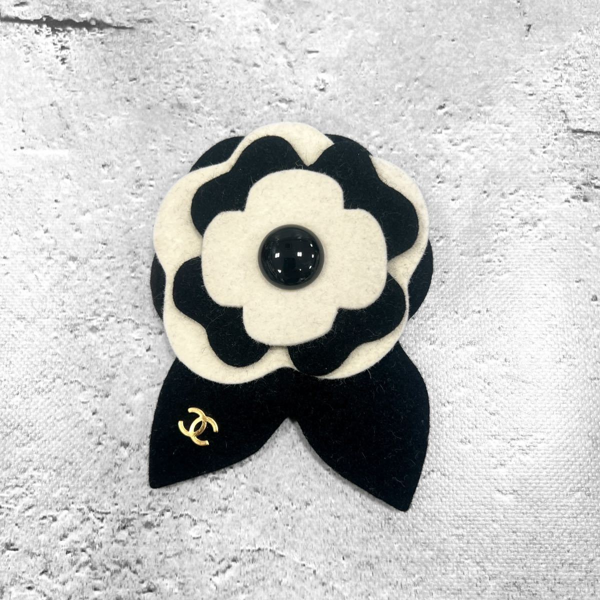 CHANEL シャネル カメリア コサージュ ブローチ ココマーク フェルト