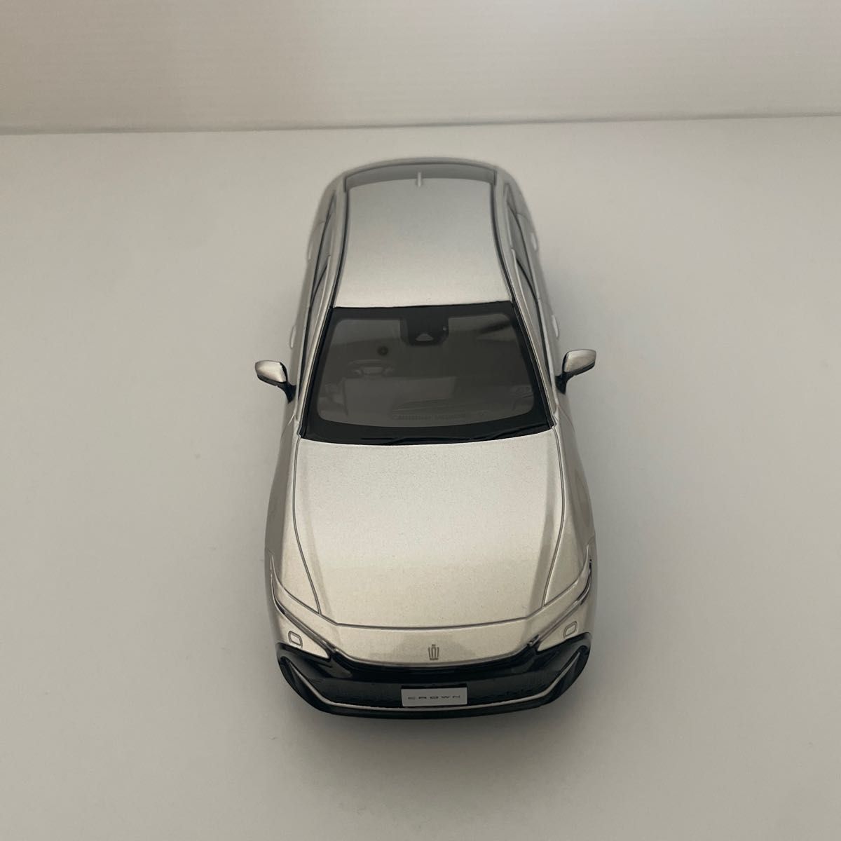 トヨタ クラウン クロスオーバー カラーサンプルミニカー プレシャス