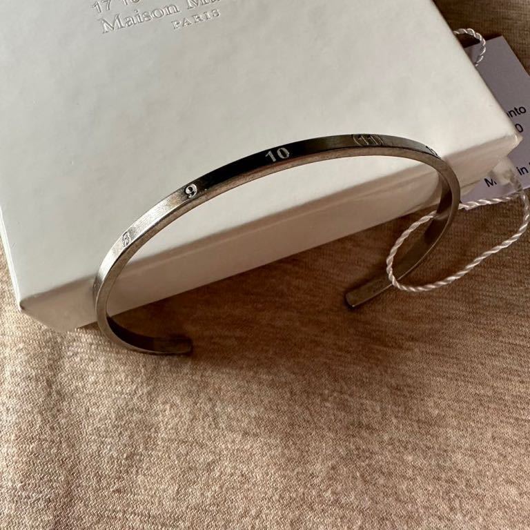 L新品60%off メゾンマルジェラ ナンバリング ロゴ ブレスレット