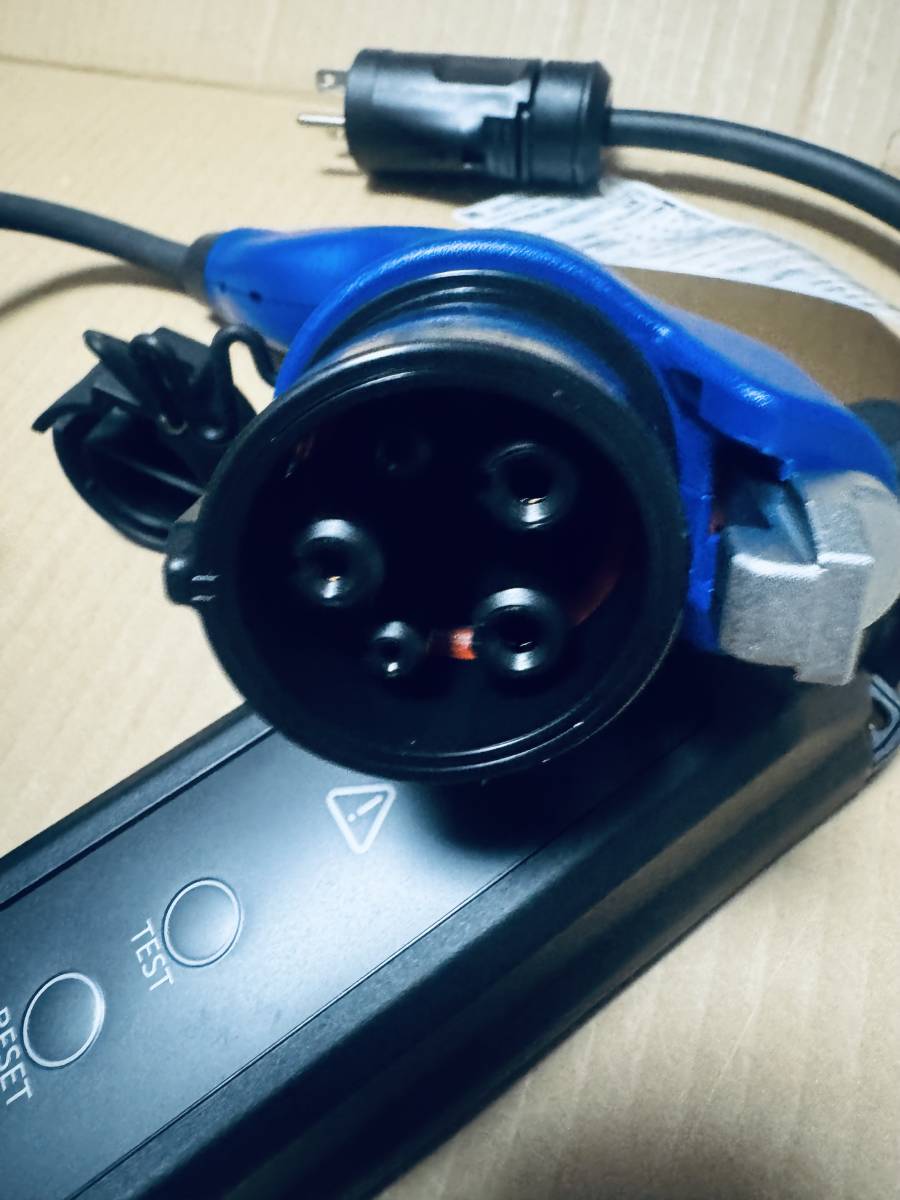 未使用品 長さ15m トヨタ プリウスPHV 用充電ケーブル G9060-47290