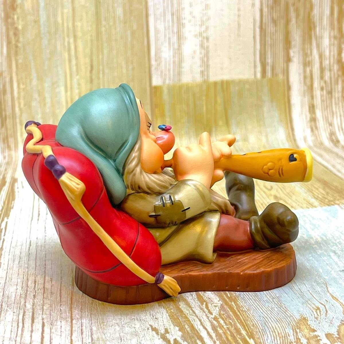 Yahoo!オークション - レア WDCC 白雪姫 Snow White ねぼすけ スリーピ