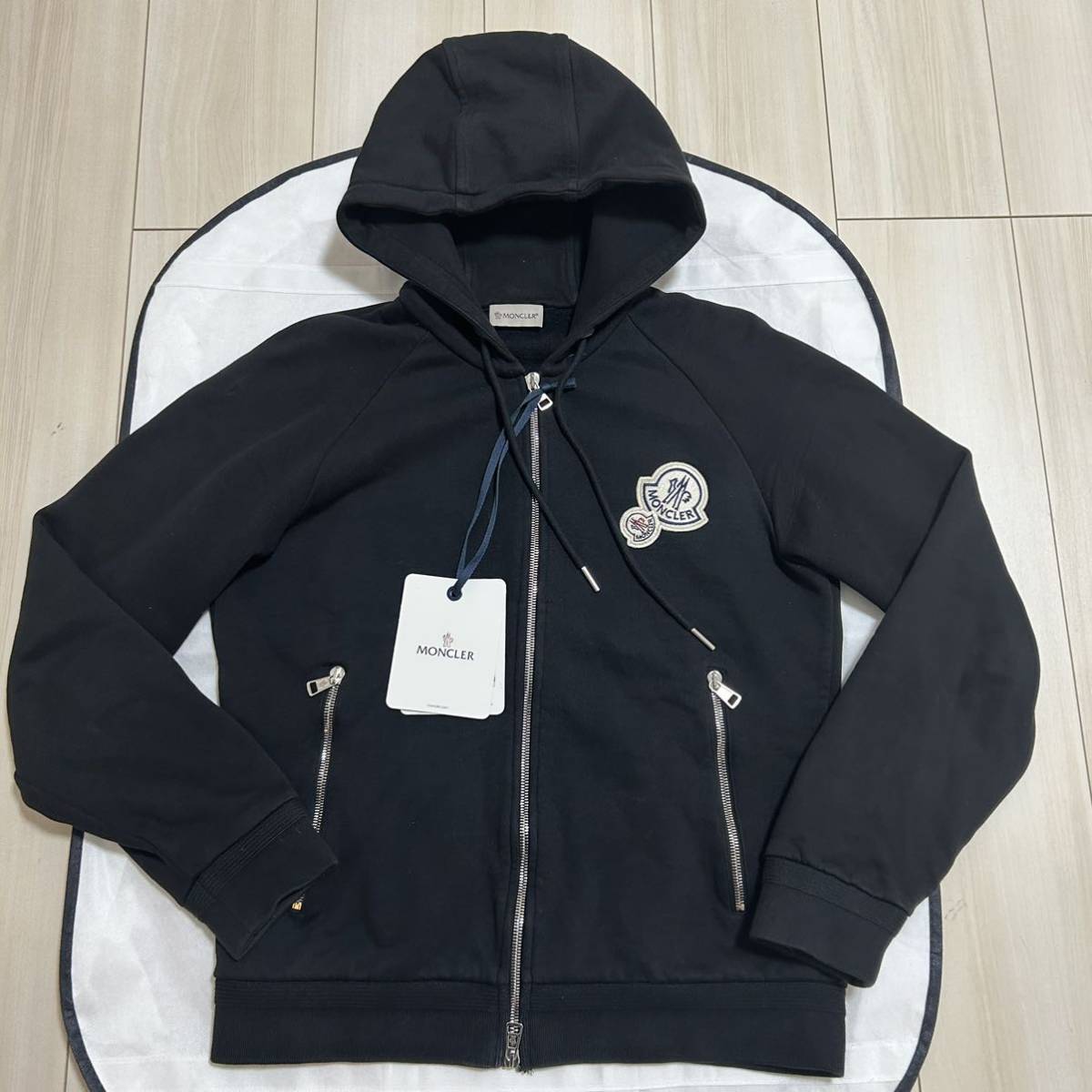 最安値】MONCLER モンクレール ダブルワッペンスウェットパーカー