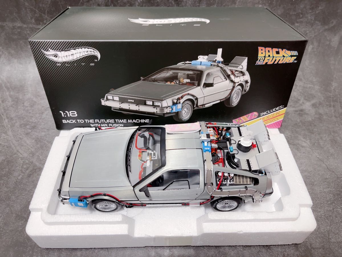新品 ホットウィール 1/18 デロリアン バック・トゥ・ザ・フューチャー