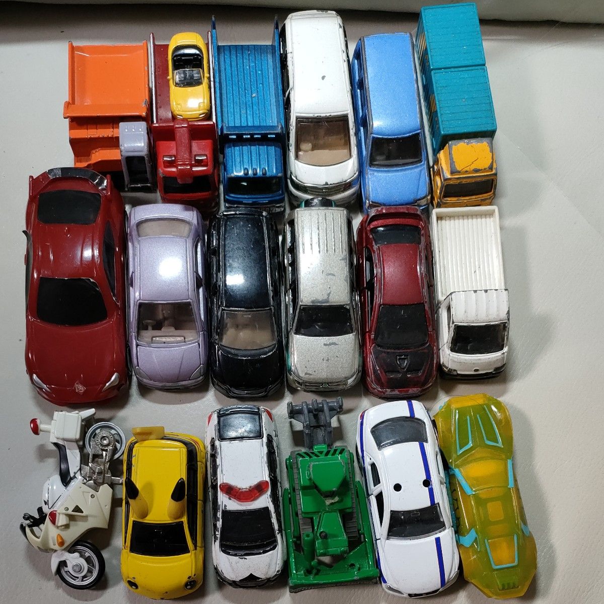 ジャンク トミカ ミニカー 18台セット まとめ売り｜Yahoo!フリマ（旧
