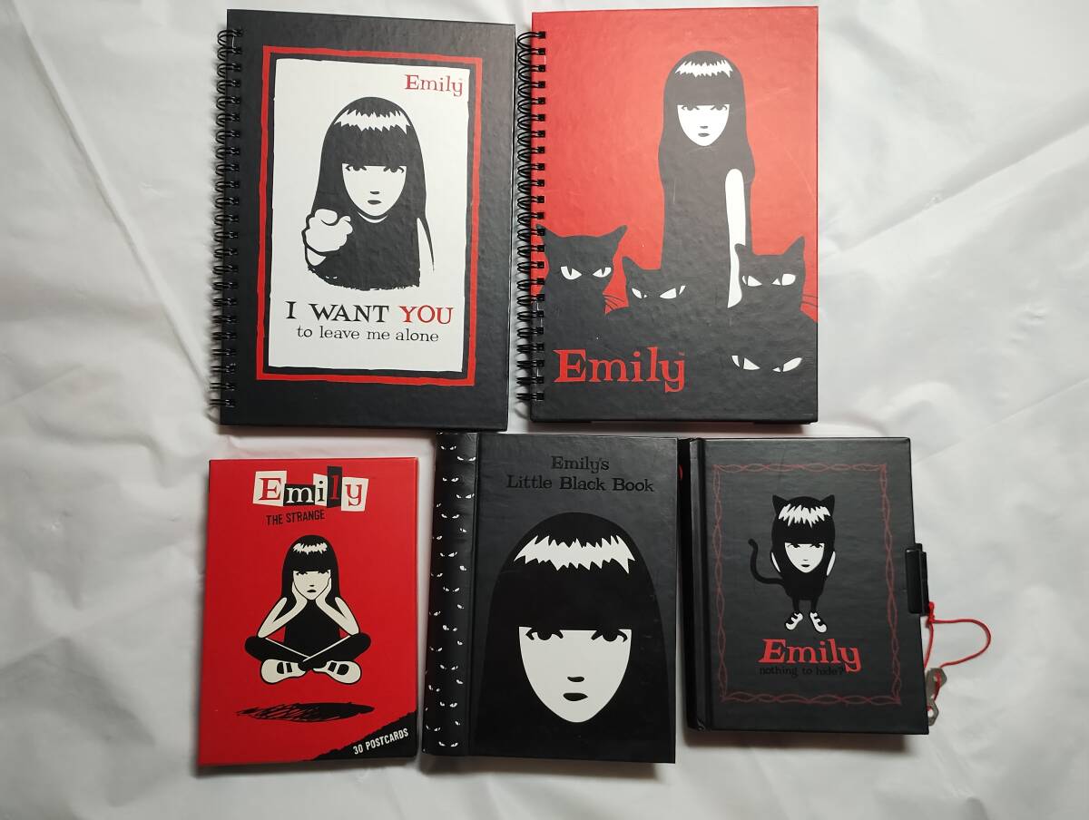 Yahoo!オークション - Emily the Strange 5点 詰め合わせ 未使用品
