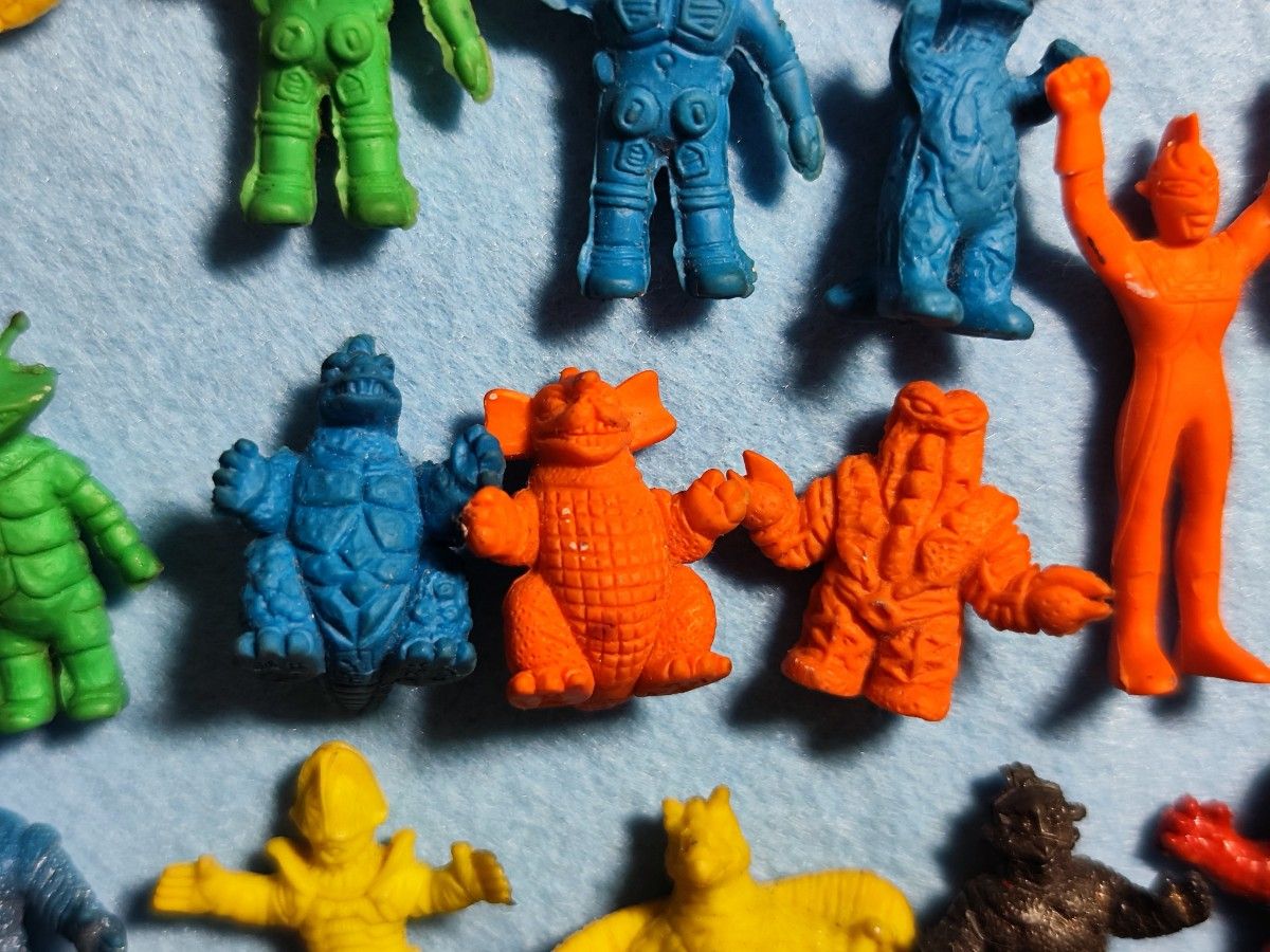 円谷プロ# 昭和レトロ ウルトラマン 消しゴム 怪獣 当時物 21点