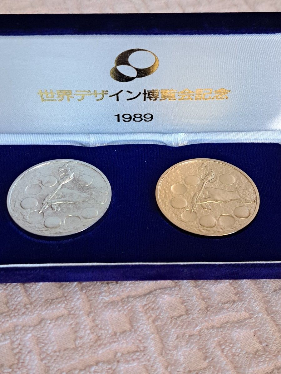 1989年世界デザイン博覧会記念メダル 文鎮｜Yahoo!フリマ（旧PayPay