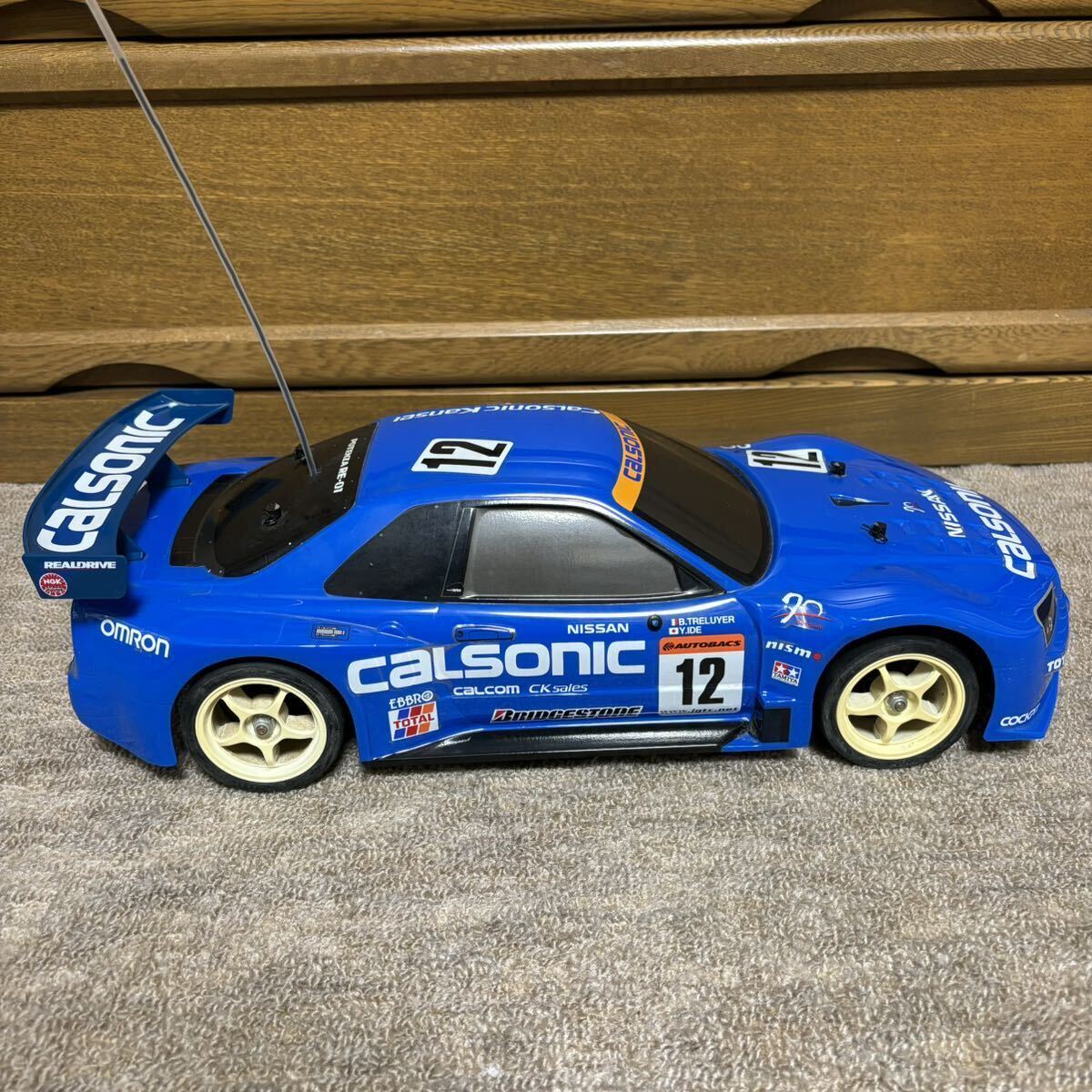 タミヤ カルソニック スカイライン R34 GT-R 1/10 ラジコン バッテリー