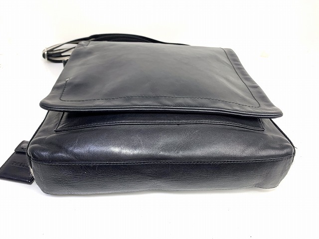 送料無料 BALLY バリー レザー ショルダーバッグ メッセンジャーバッグ