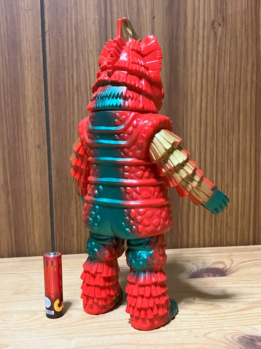 Yahoo!オークション - 【ソフビ】怪獣郷 銀河星人 ミステラー星人（善