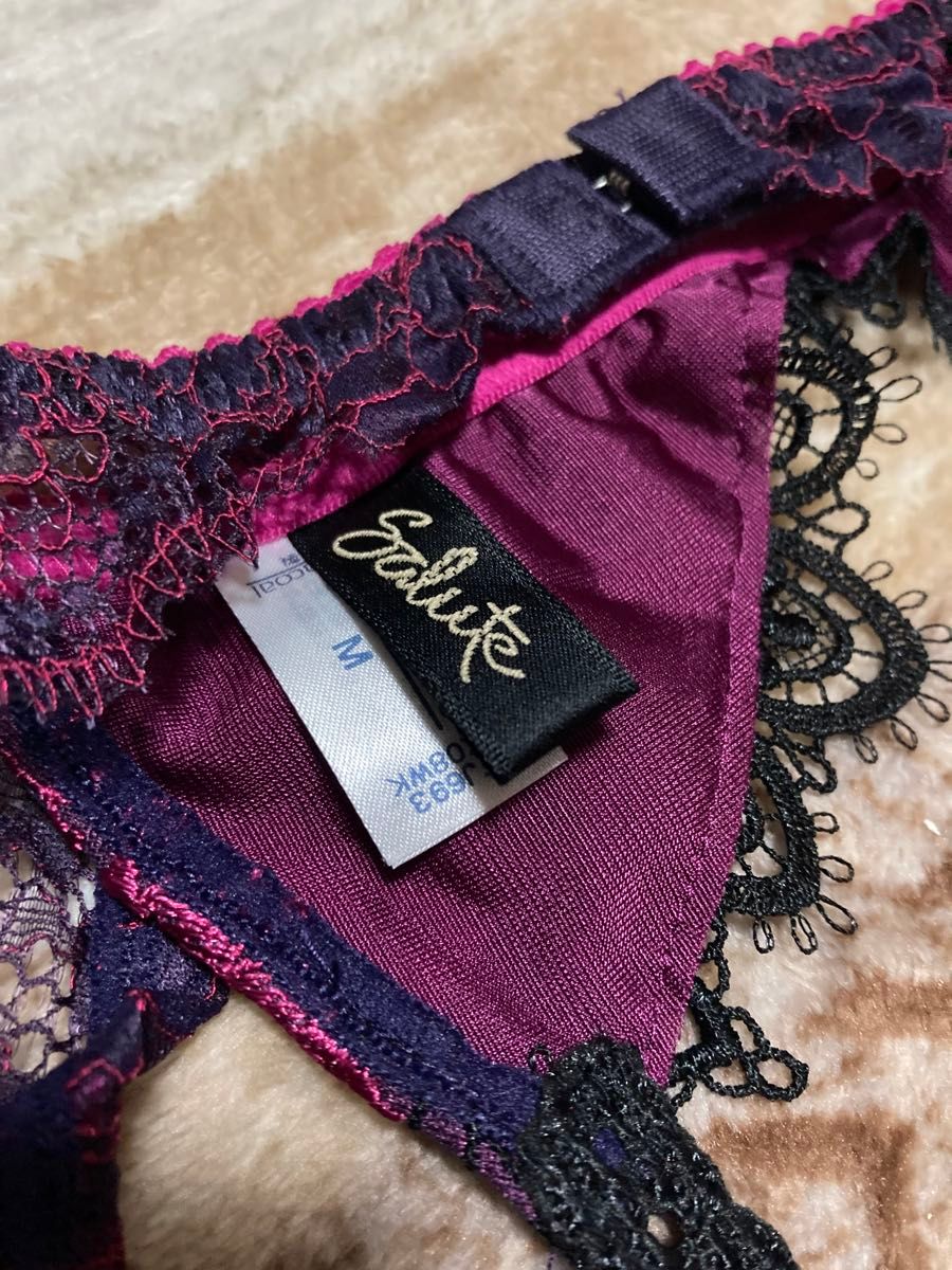 ワコール サルート 93G マリーアントワネット ガーターベルトM 新品未