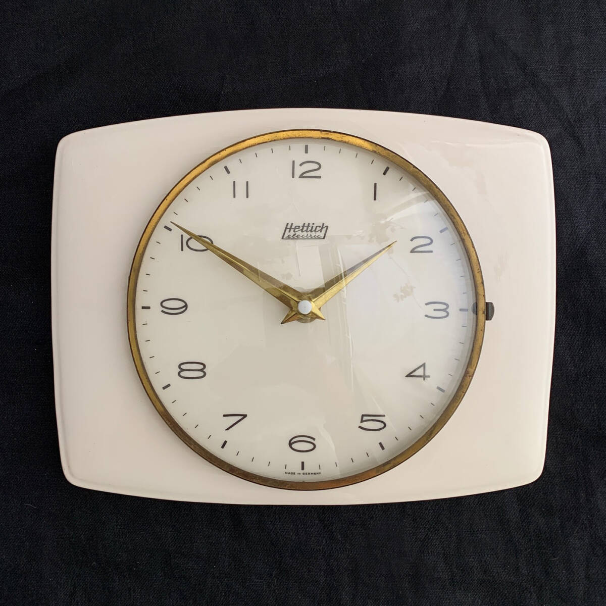 ドイツ 1950-70s Hettich へティヒ エクリュ 陶器 時計 壁掛け
