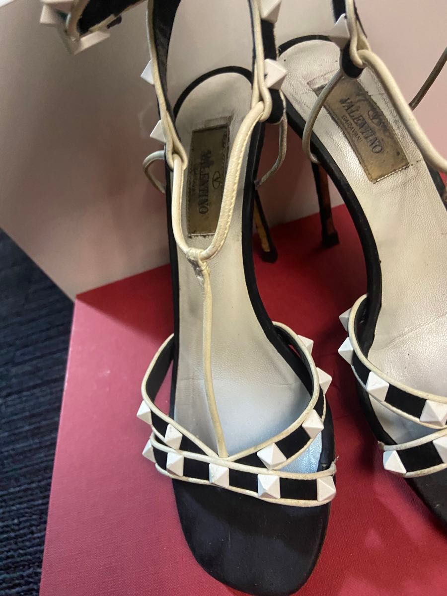 SALE VALENTINO ヴァレンティノ サンダル ハイヒール ロックスタッズ