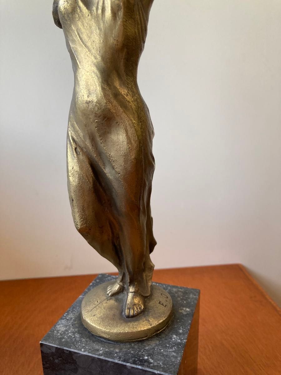 ブロンズ像 女性像 銅像 在銘E O 36cm 置物｜Yahoo!フリマ（旧PayPay