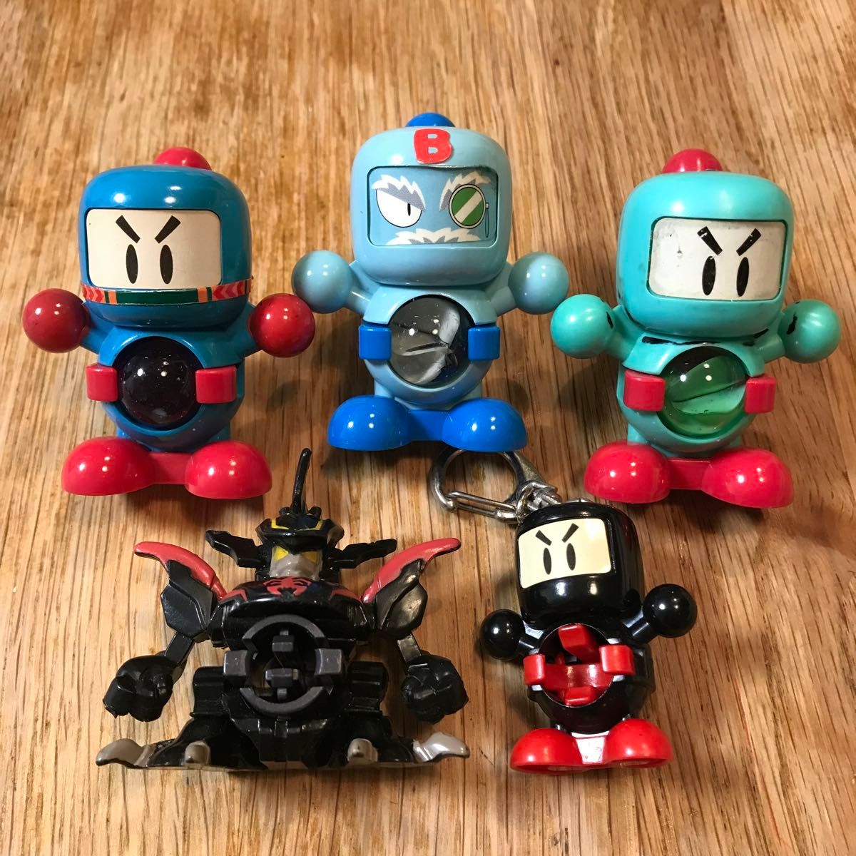 TAKARA B-DAMAN POCKET タカラ ビーダマン ボンバーマン バグラー