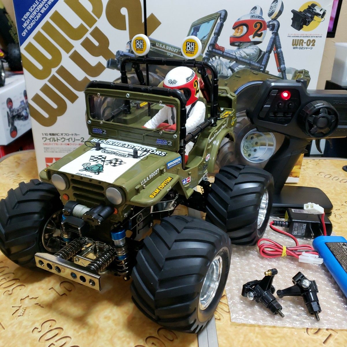 タミヤ ワイルドウィリー2 WR02 ブロックヘッドモータース仕様