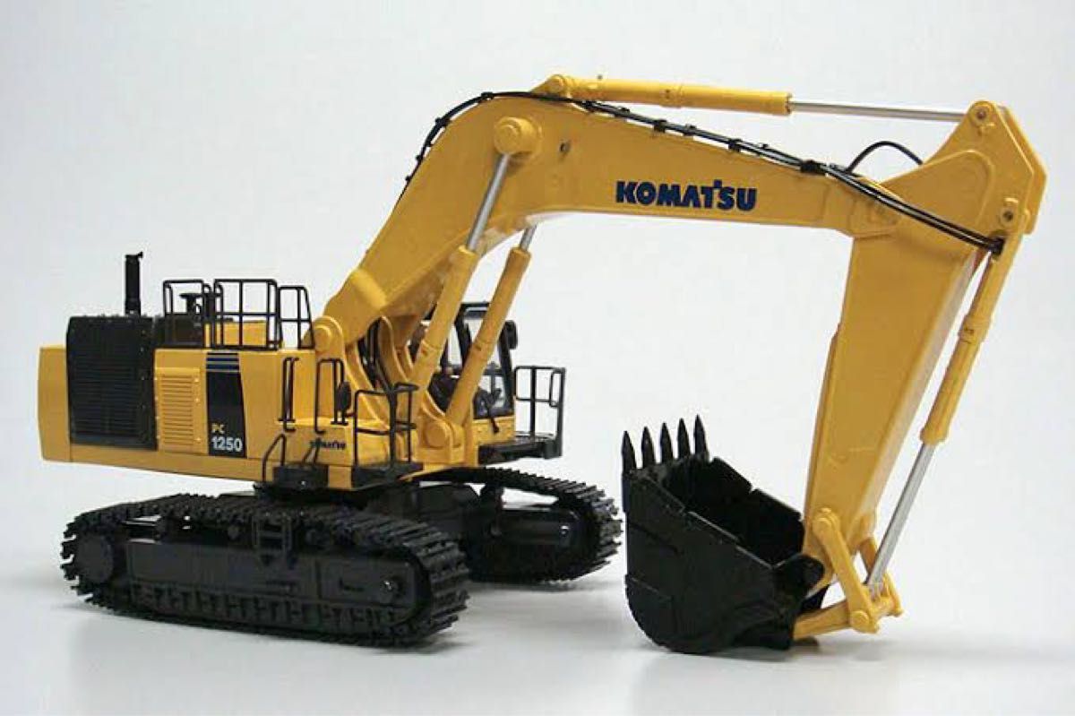 希少 新品未開封 新型クラッチ 京商 油圧ショベル KOMATSU PC1250-8