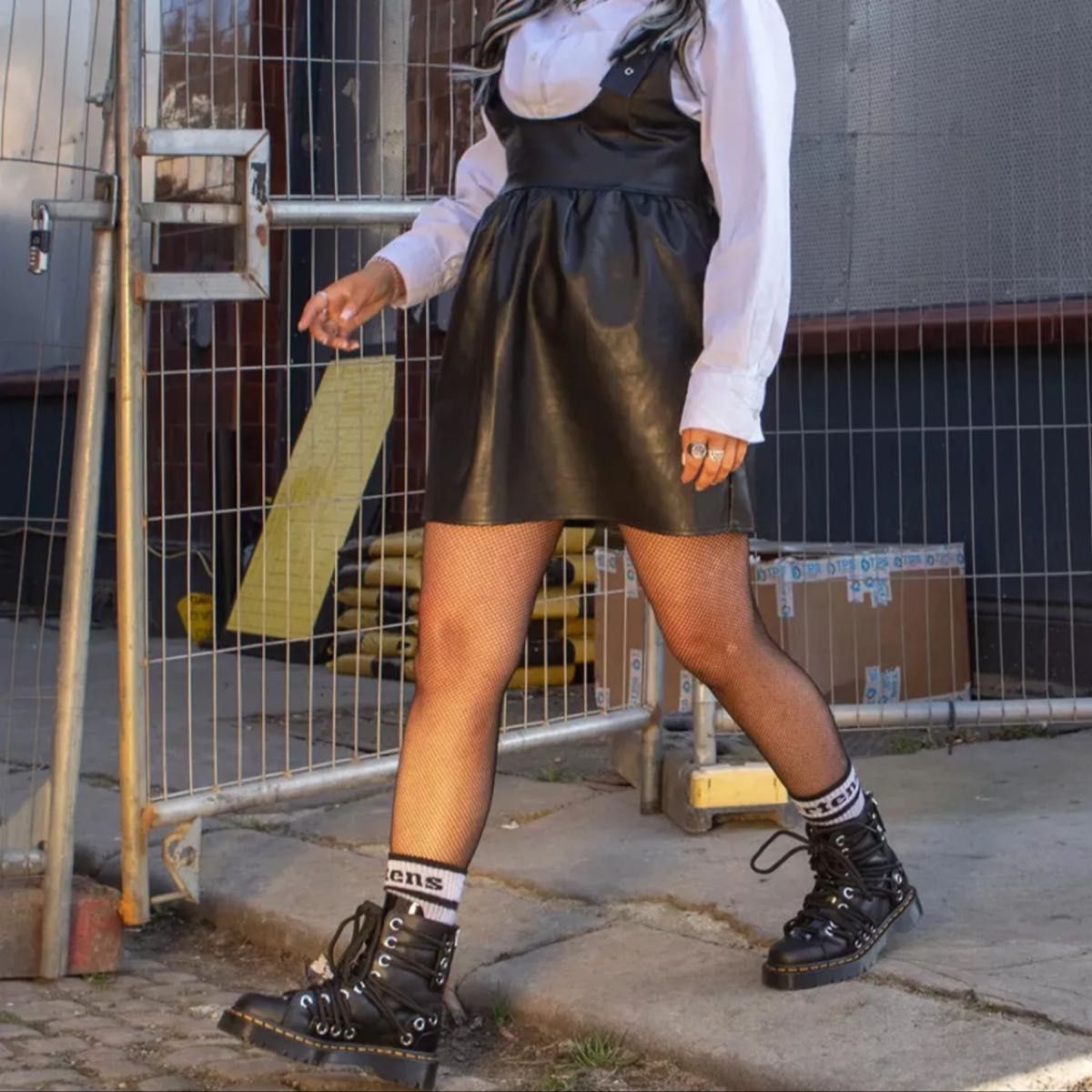 残2点 正規新品 ドクターマーチン UK5 24 5 ダリア Daria 8ホール