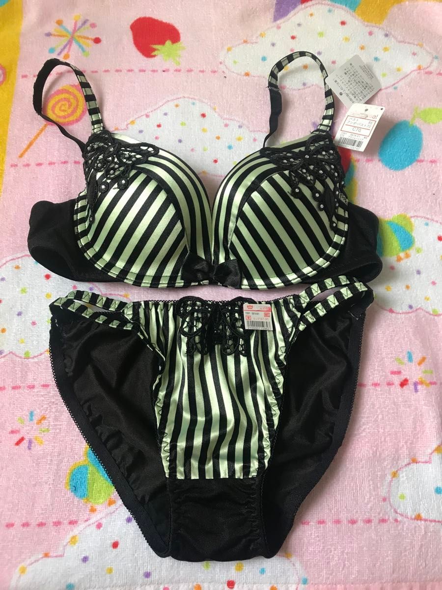 サテン ストライプ ボーダー ゴールド エメフィール ブラショーツ