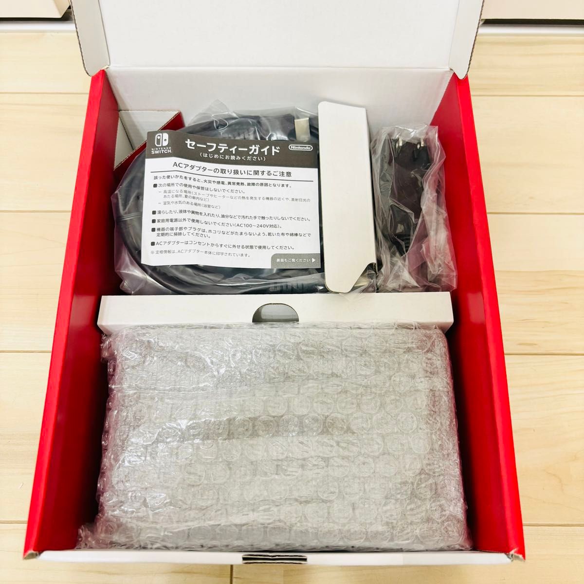 未使用に近い】2024年8月購入 バッテリー強化版 Nintendo Switch