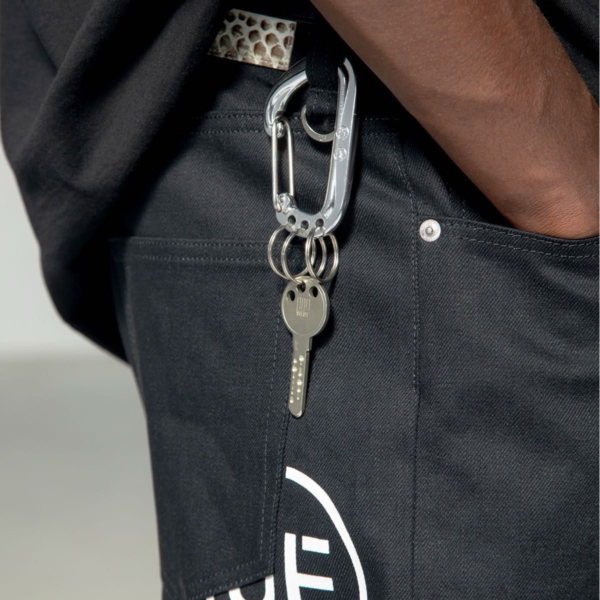 新品uniform experimentカラビナALUMINIUM CARABINER藤原ヒロシ