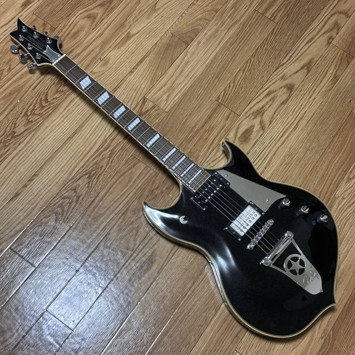 Yahoo!オークション - Silvertone PSSN2 kiss ポール・スタンレーモデ