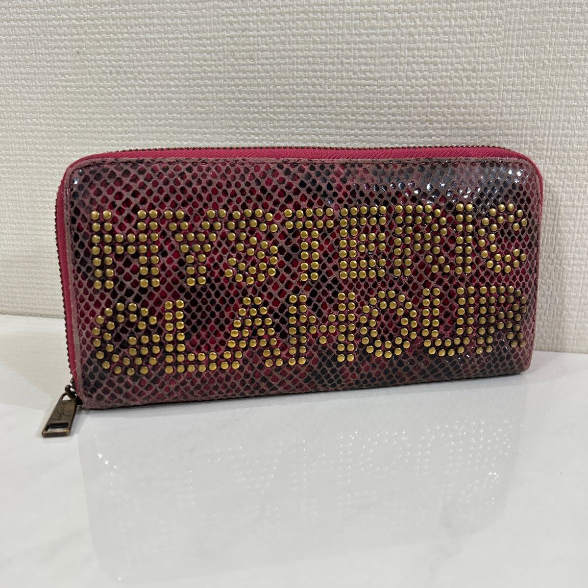 MYSTERIC GLAMOUR ヒステリックグラマー スタッズ付き 長財布 ラウンド