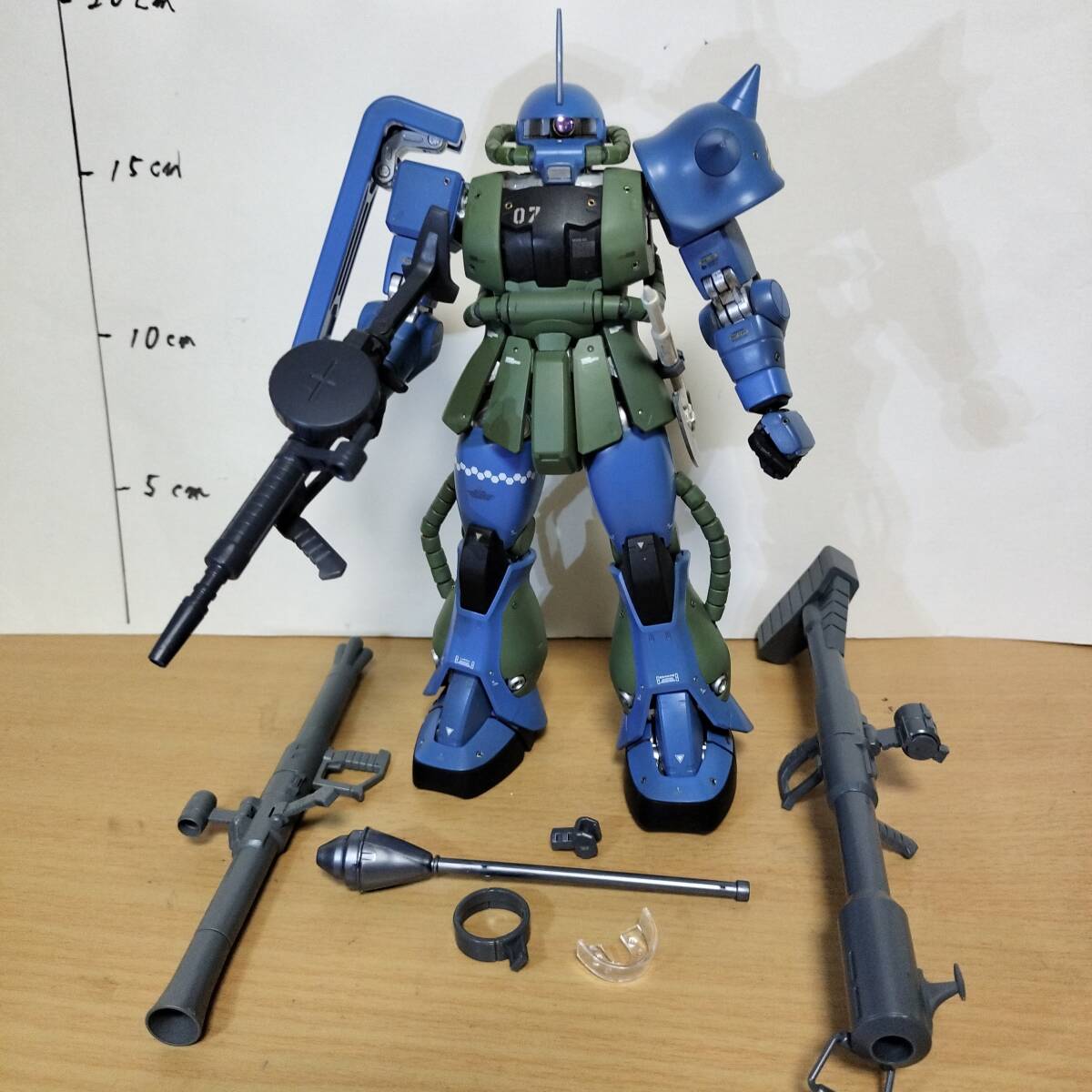 Yahoo!オークション - MG 1/100 アナベル・ガトー専用 ザクⅡver2.0 ソ