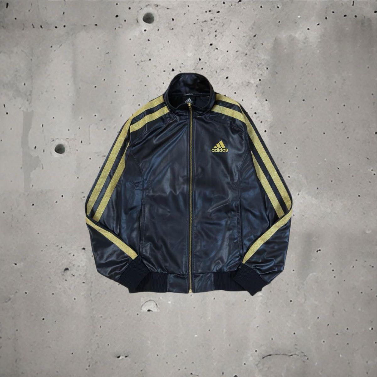 常田大希 adidas レザー調 トラックジャケット 刺繍 黒金｜Yahoo