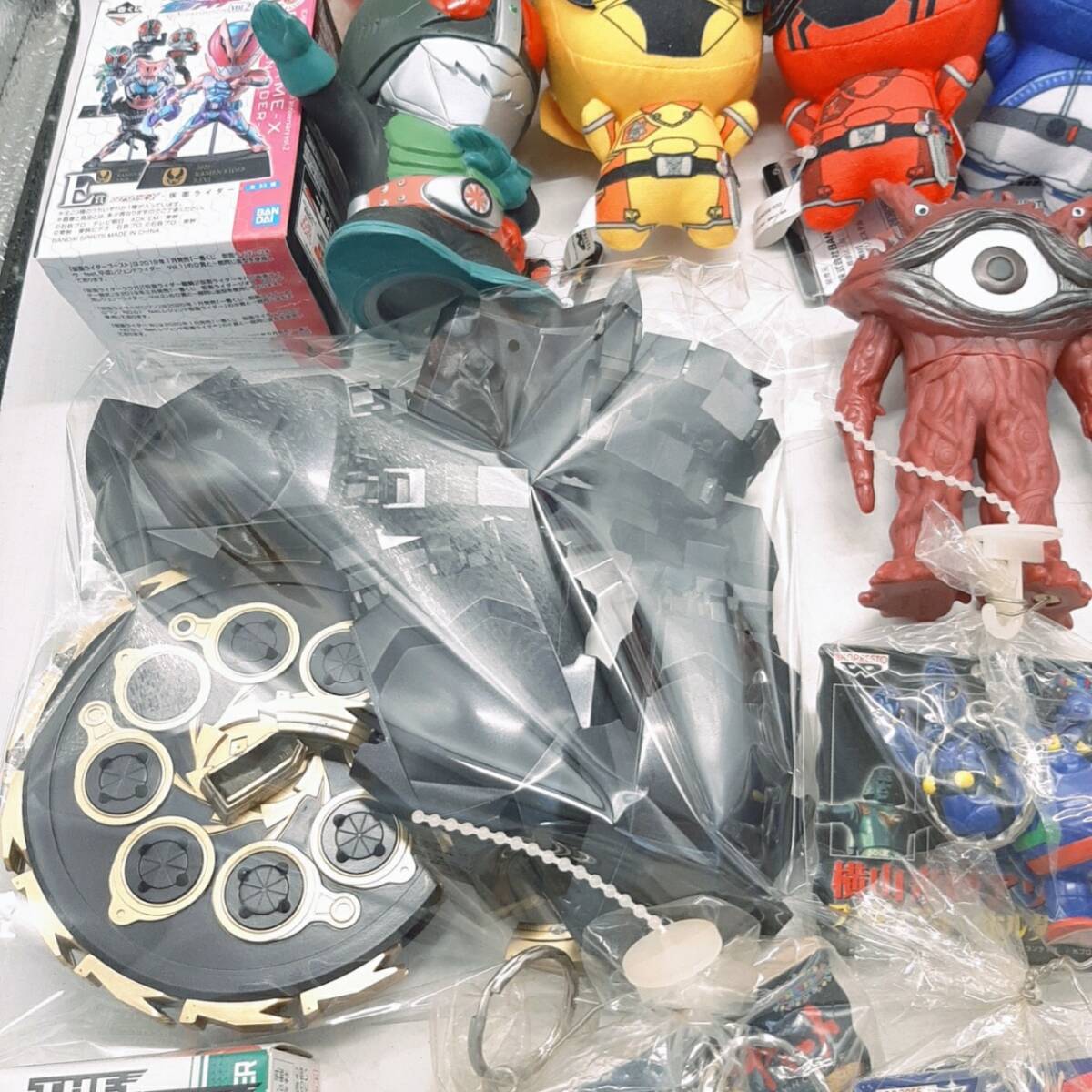 Yahoo!オークション - m64 仮面ライダー ウルトラマン ガンダム 他 フ