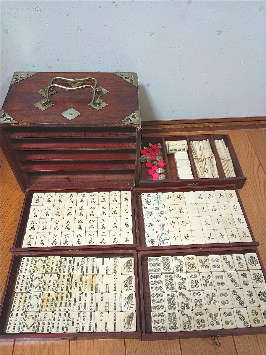 Yahoo!オークション - 麻雀牌 骨牌 アンティーク 木箱 最高級 レトロ