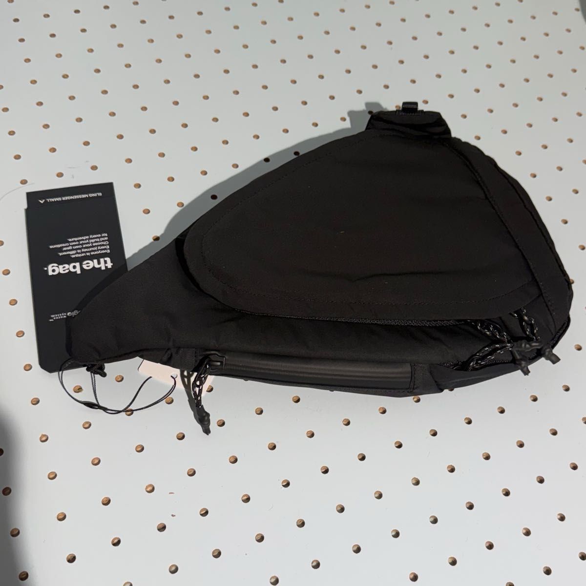 トポロジー ショルダーバッグ バッグ Sling Messenger Small スリング